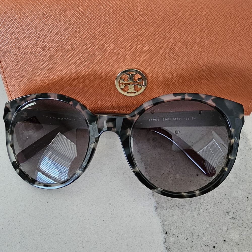 Tory Burch Tortoise Shell Sunglasses - Picture 8 of 13